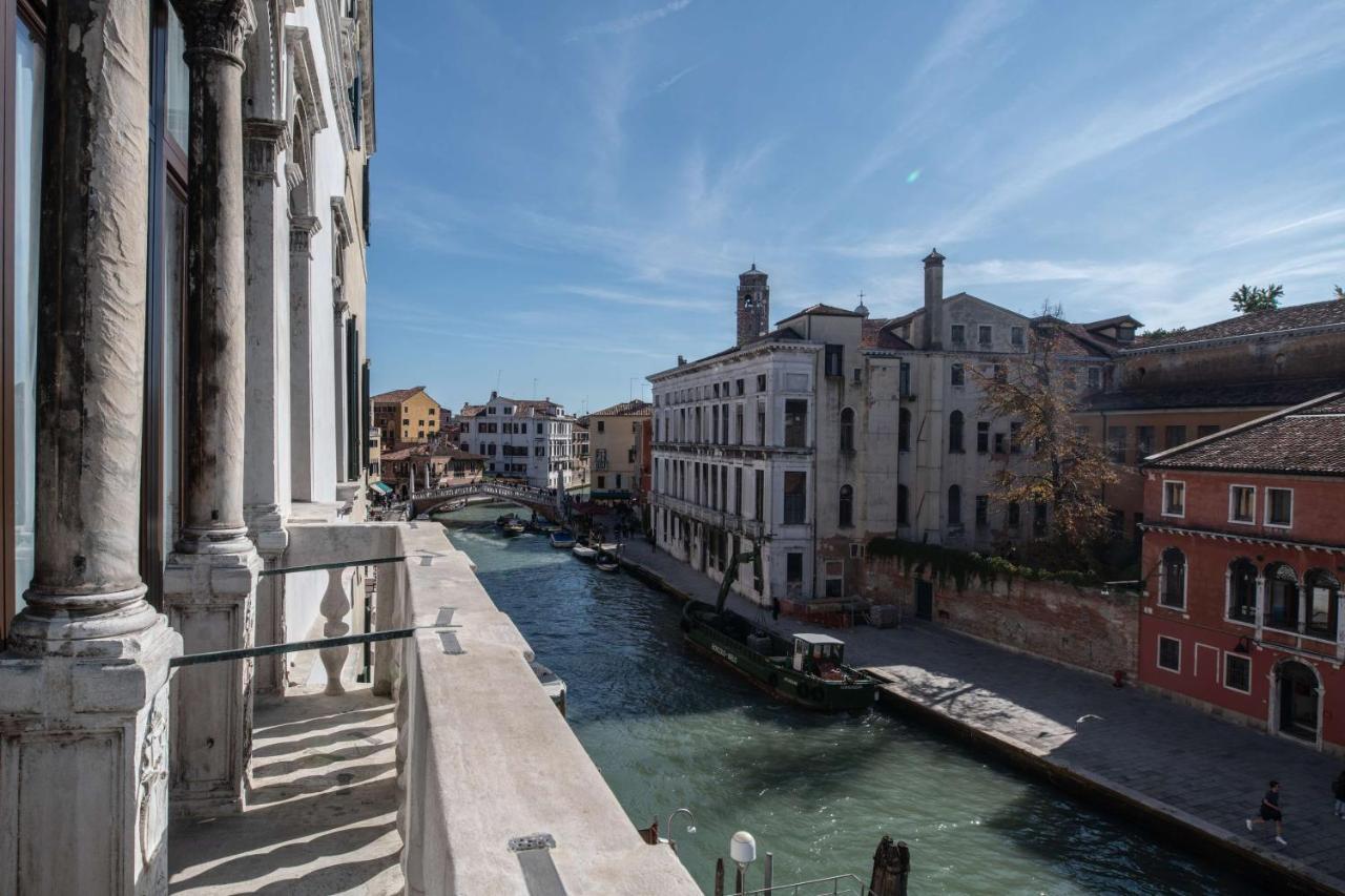 Radisson Collection Hotel, Palazzo Nani Veneţia Exterior foto The Canal Vena