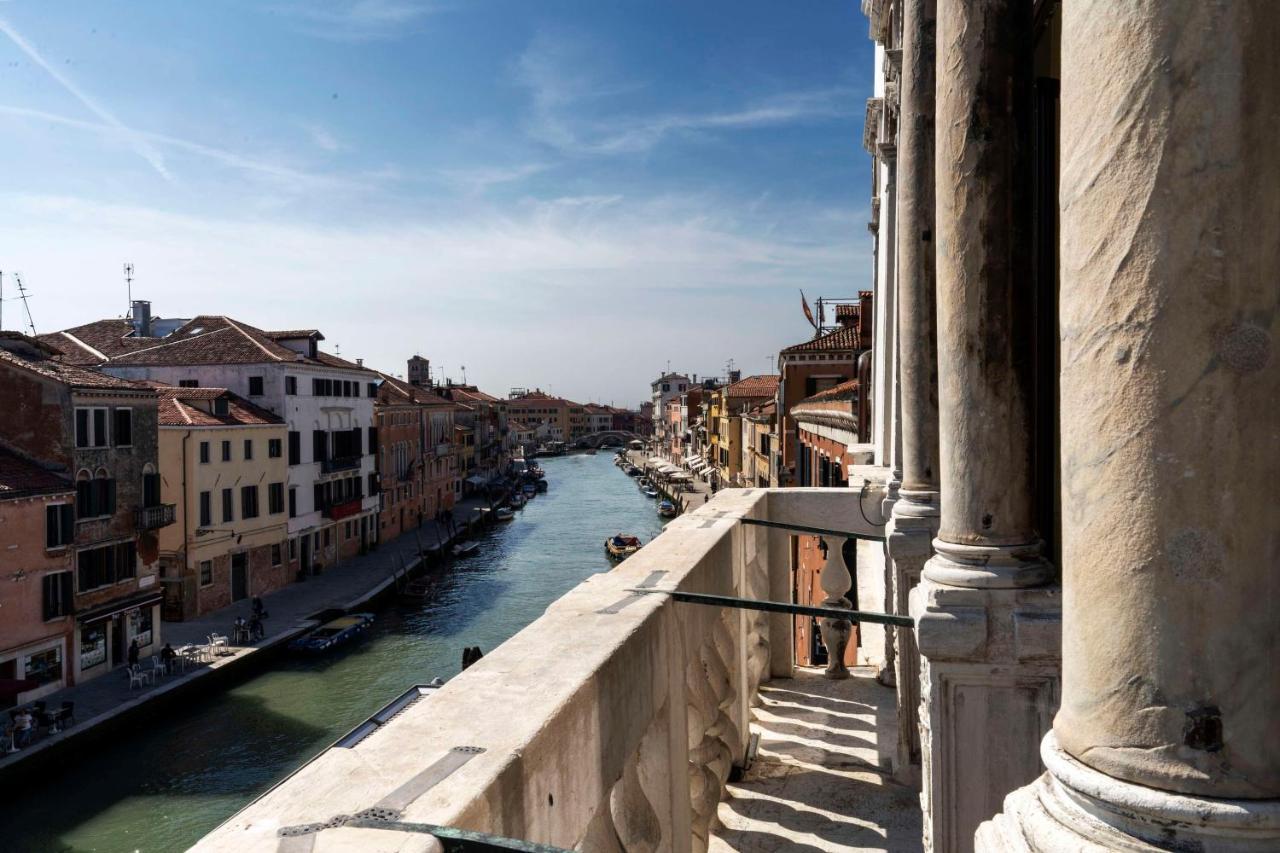 Radisson Collection Hotel, Palazzo Nani Veneţia Exterior foto The Canal Vena